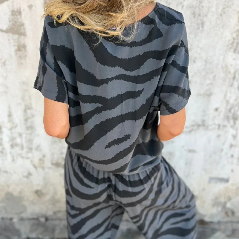 Zelda - Set top e pantaloni zebrati - Image 8